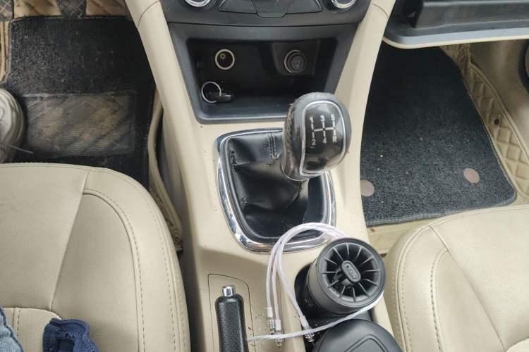 Used Chery Arrizo 7 2013 1.6L Manual ZhiShang Edition
