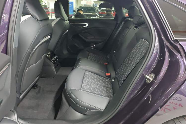 Used Audi A5L 2026 2.0T Sport Plus
