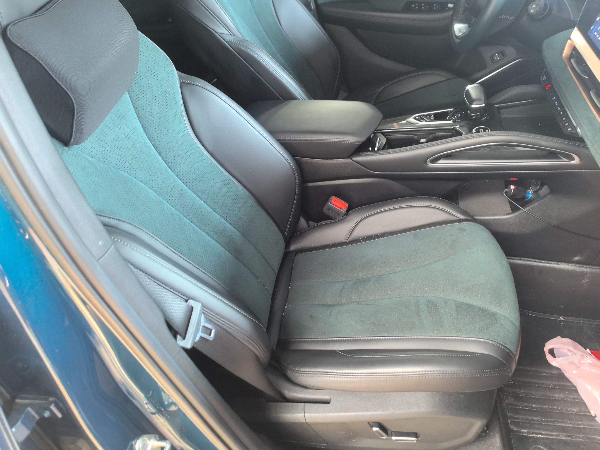 Geely Auto Monjaro L 2021 2.0TD DCT EVO Two-Wheel Drive Prestige Version — снимка 20