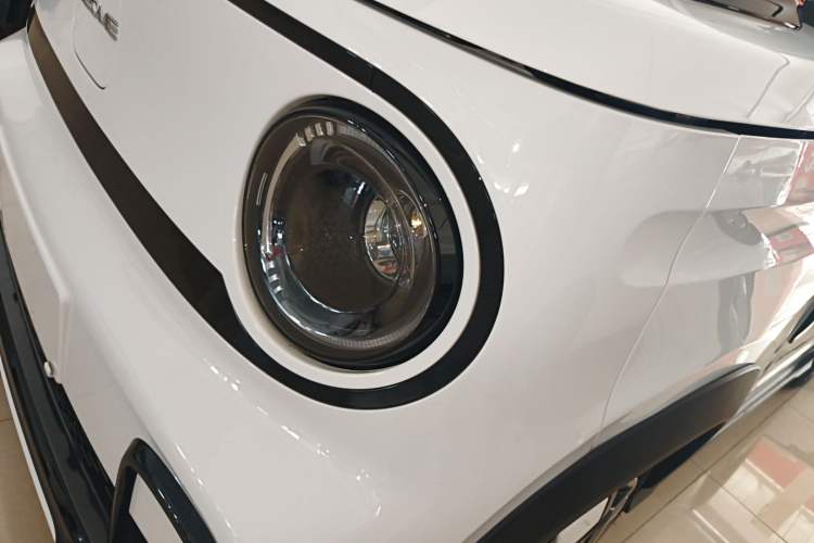 Used Geely Galaxy Panda 2025 210km Panda Kart Left Front Headlight