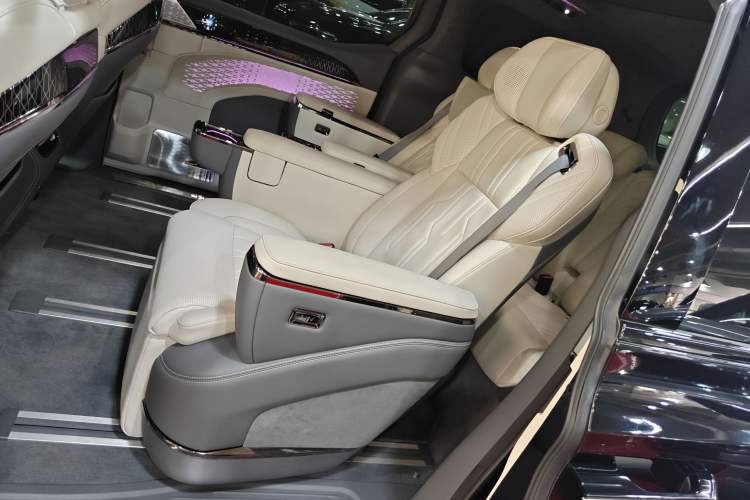 Used Zeekr 009 2022 WE Edition