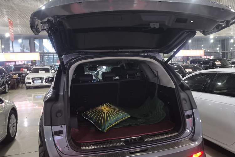 Used JETOUR Shanhai L9 2024 1.5TD 2DHT Pro 7-Seater
