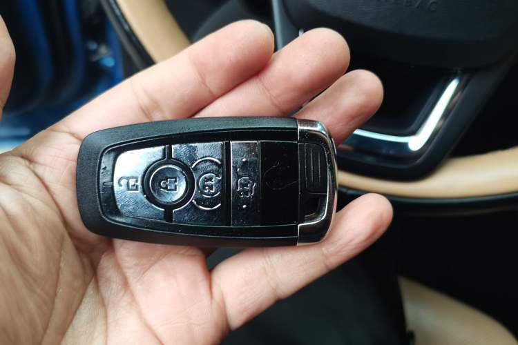 Used Lincoln Corsair 2022 2.0T Two-Wheel Drive Luxury Edition