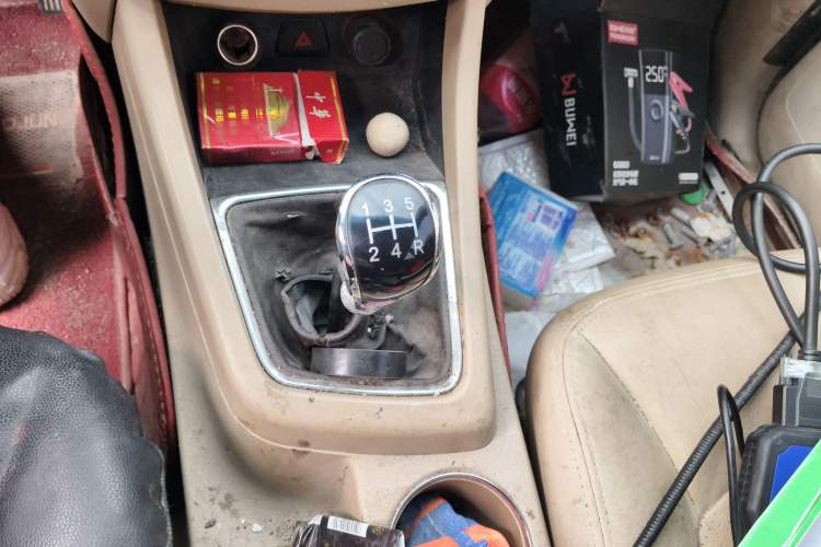 Used Baojun 730 2014 1.5L manual Comfort ESP version 7 seats
