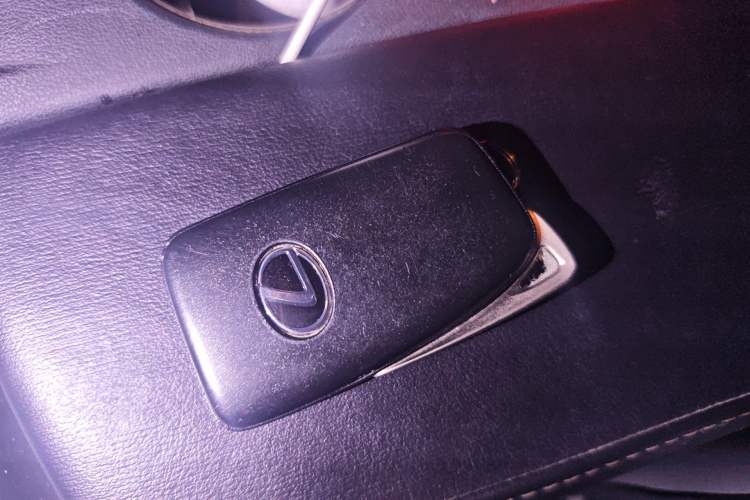 Used Lexus IS 2017 300 F SPORT Edition Vehicle Key