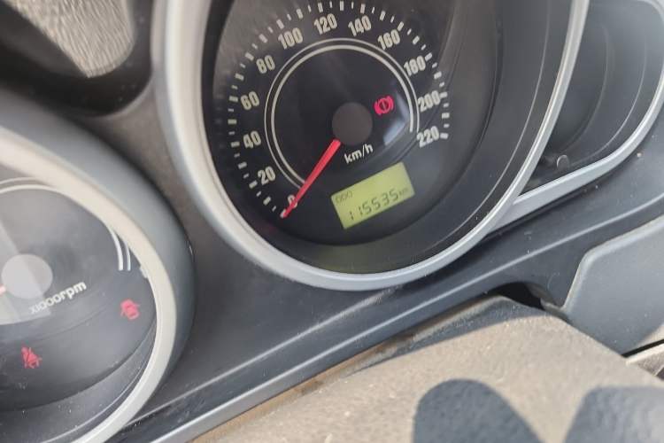 Used Haima Qubit 2013 1.3L Manual Lingyue Edition Odometer Close Up