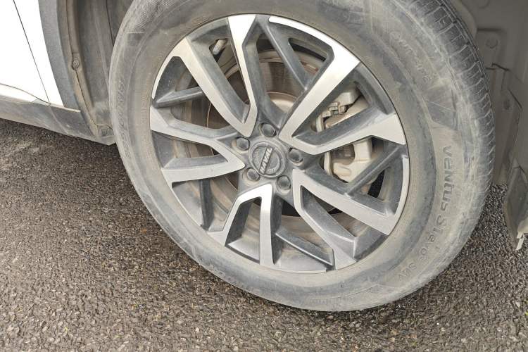 Used Haval H6 2021 3rd Generation 1.5T Automatic Two-Wheel Drive Pro Right Front Wheel Hub