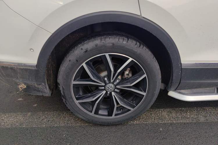 Used Volkswagen Tiguan L 2020 330TSI Automatic Two-Wheel Drive Smart Luxury Edition China VI Standard