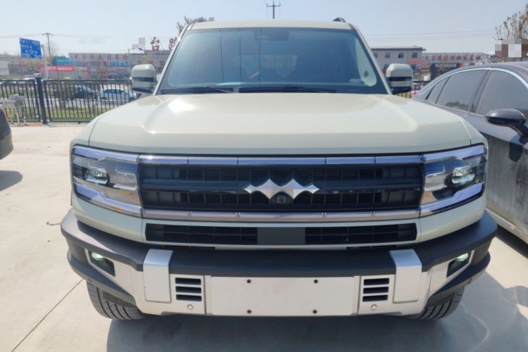 Used Formula Leopard 5 2023 Explore Edition