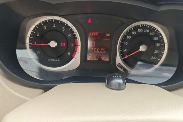 Used Venucia D50 2012 1.6L Manual Comfort Edition Odometer Close Up