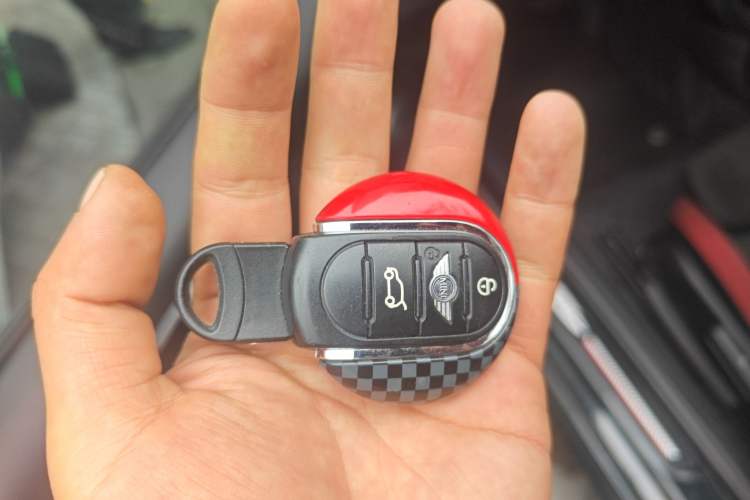 Used MINI JCW 2016 2.0T JOHN COOPER WORKS Avant-Garde