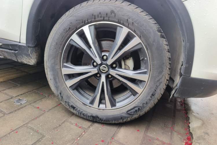 Used Nissan X-Trail 2019 2.5L CVT Smart Connect Leading Edition 4WD
