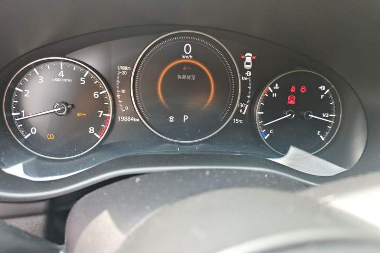 Used Mazda 3 Axela 2021 2.0L Automatic Zhi Rui Edition Odometer Close Up