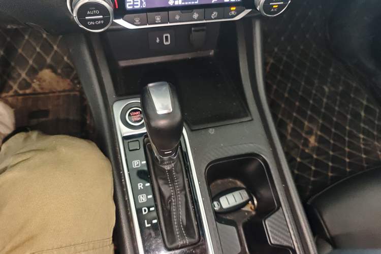 Used Nissan Sylphy 2021 1.6L XL CVT Enjoyment Edition Gear Lever