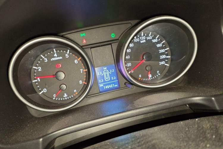 Used Haval H6 2015 Upgraded Model 1.5T Manual Two-Wheel Drive Elite Version