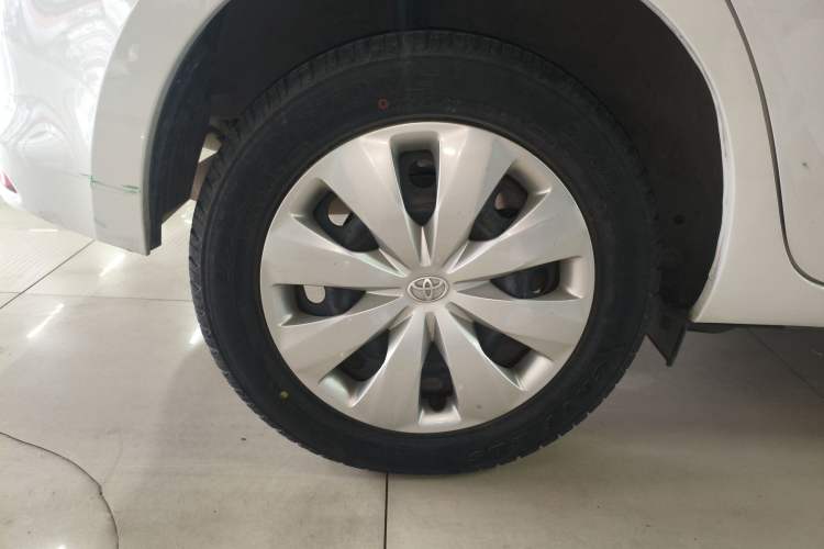 Used Toyota YARiS L Zhi Xuan 2015 1.5E Automatic Charm Edition