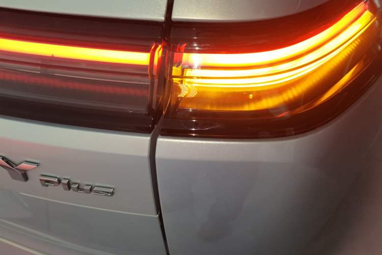 Used AION Y 2023 Younger Star Edition Right Rear Taillight