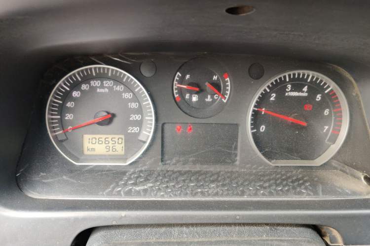 Used Foton Scenic G5 2020 2.0L Long-Wheelbase Flat-Roof 6-Seater Multi-Purpose Passenger Vehicle 1TZS
