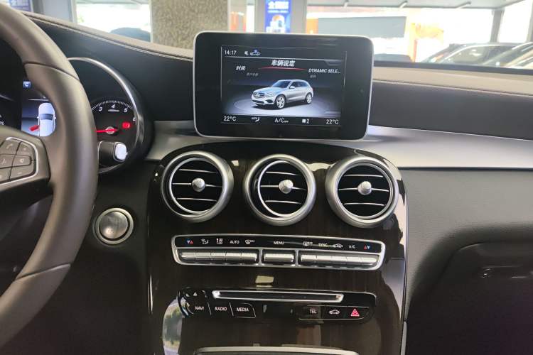 Used Mercedes-Benz GLC 2019 GLC 260 L 4MATIC Dynamic Model