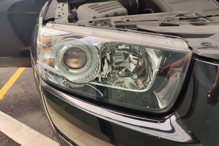 Used Chevrolet Captiva 2015 2.4L 4x4 Flagship Edition 7-Seater