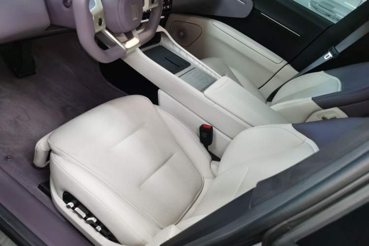 Used Avatr 12 2024 650 Three-Laser Four-Wheel Drive Performance Edition Left Front Seat