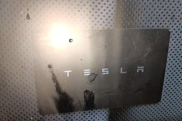 Used Tesla Model Y 2022 Long-Range All-Wheel-Drive Version
