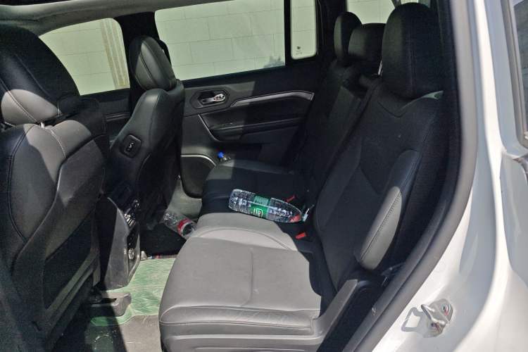 Used Jeep Commander 2018 2.0T Two-Wheel Drive Enjoy Edition China V