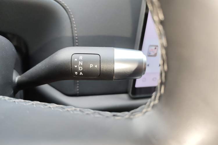 Used Li Auto L8 2024 Pro Model
