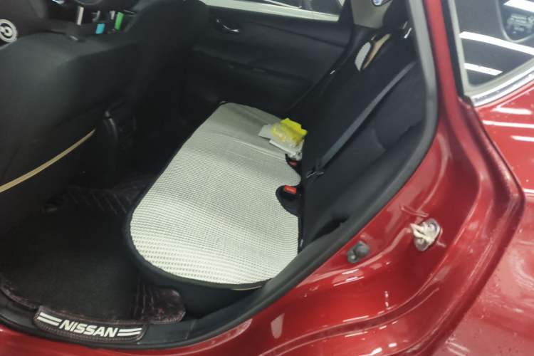 Used Nissan Tiida 2021 1.6L CVT Cool Edition
