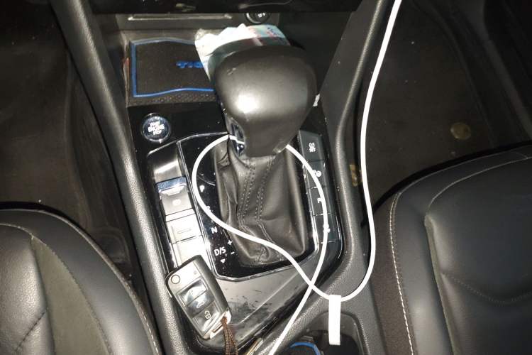 Used Volkswagen Tiguan L 2019 330TSI Automatic Two-Wheel Drive Smart Luxury Version China V Emission Standard