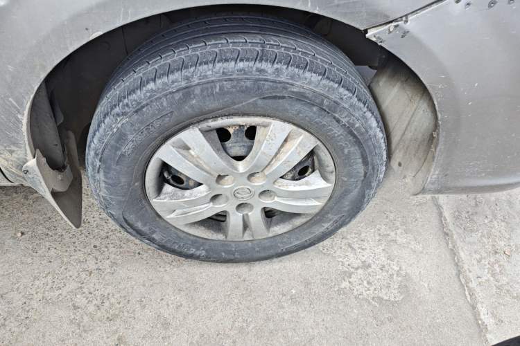 Used FORTHING Lingzhi 2017 Restyled M3L 1.6L 7-Seater Comfort Version
