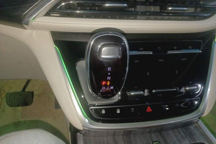 Used Buick GL8 2022 ES Landtrek 653T Comfort Edition
