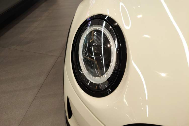 Used MINI 2022 1.5T ONE Right Front Headlight