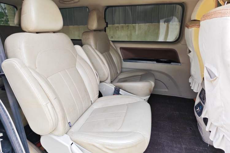 Used FORTHING Lingzhi 2018 M5 1.6L 7-Seater Luxury Model
