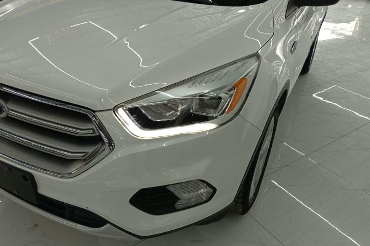 Used Ford Kuga 2017 EcoBoost 180 Two-Wheel-Drive Elite Trim