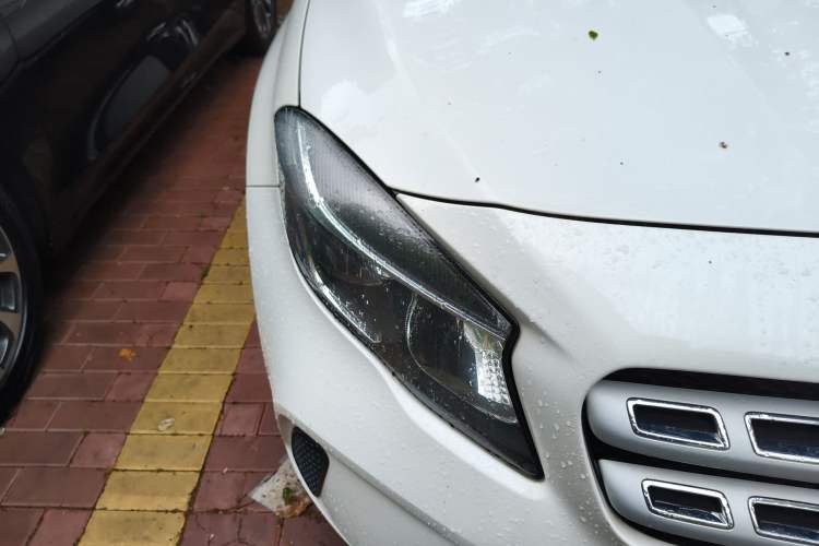 Used Mercedes-Benz GLA 2017 GLA 200 Sport Edition Right Front Headlight