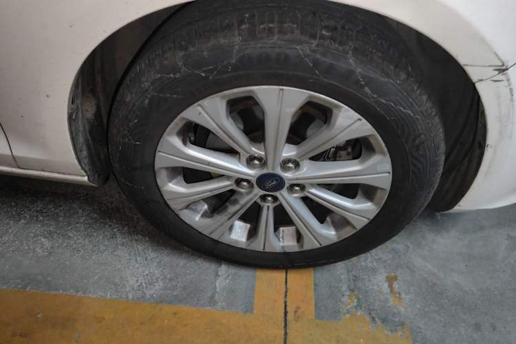 Used Ford Escort 2017 Happy Edition 1.5L Manual Fashion Model