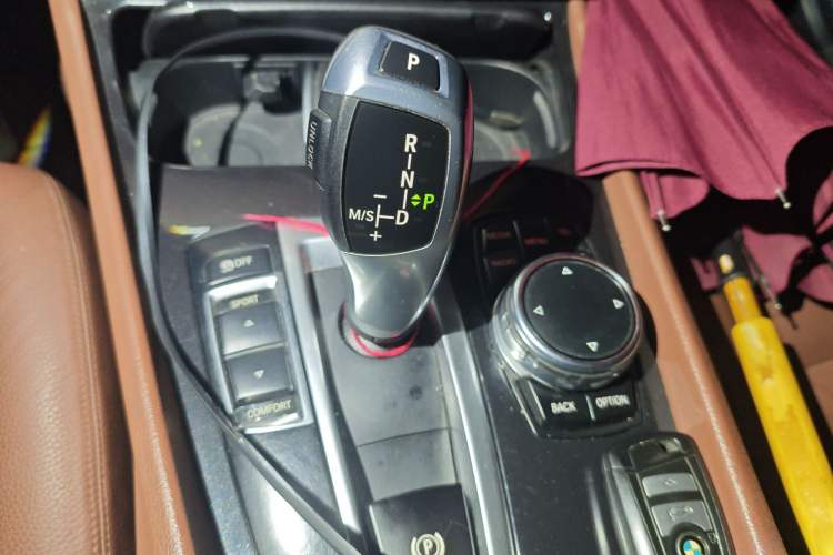 Used BMW 5 Series GT 2015 528i Leading Model