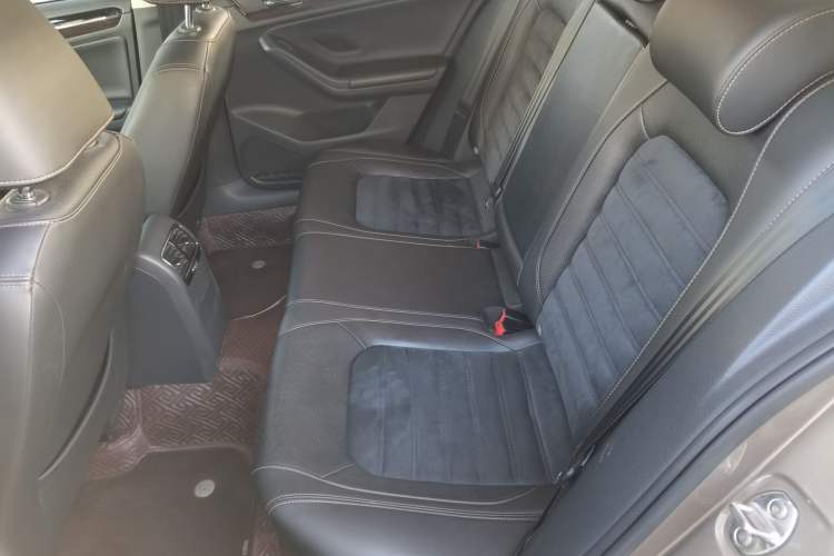 Used Volkswagen Sagitar 2015 280TSI Automatic Flagship Model Left Rear Seat