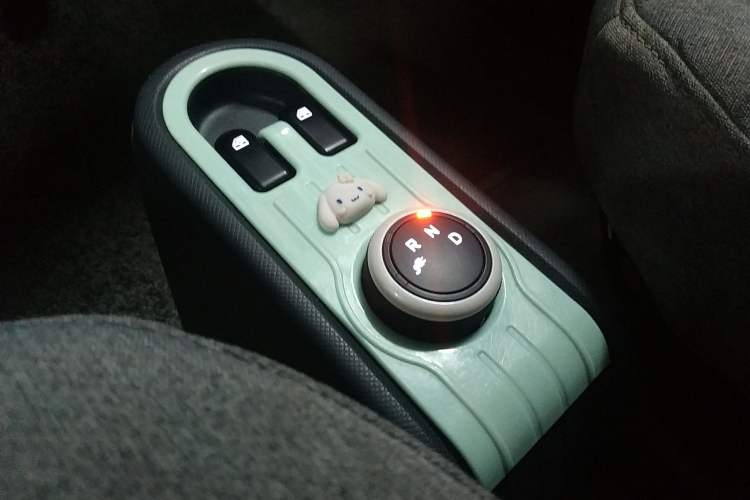 Used Wuling Hongguang MINIEV 2021 Macaron Fashion Edition Lithium-Ion Battery