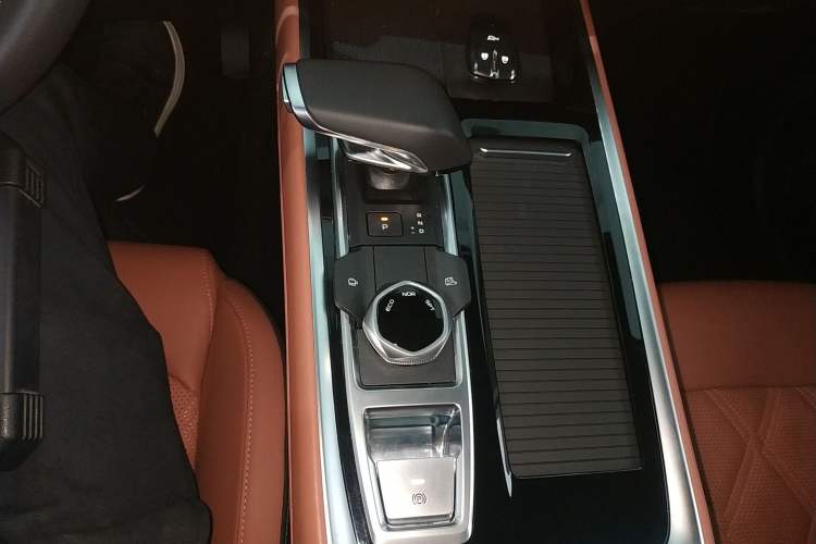 Used Changan CS55PLUS 2024 3rd Generation 1.5T DCT Prestige Model