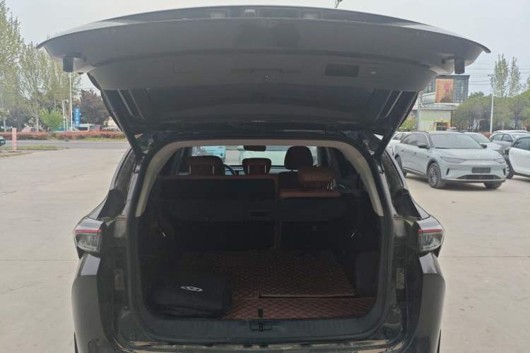 Used JETOUR Shanhai L7 2024 1.5T 120km MAX+ 7-Seater Trunk