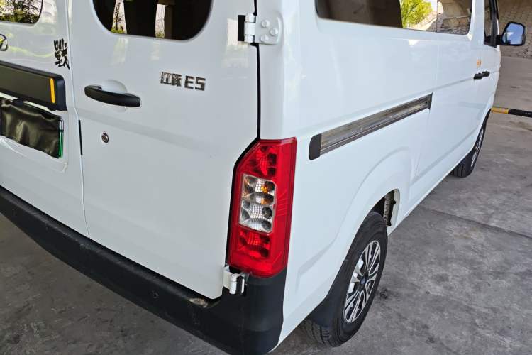 Used Karry Jiangtun E5 2025 Model Entrepreneur Edition—36.8 kWh, 6-seater
