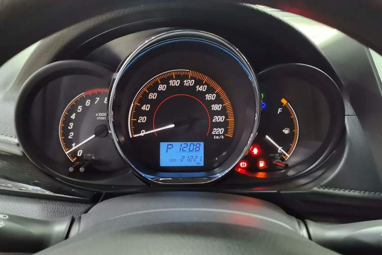 Used Toyota YARiS L Zhi Xuan 2021 X-Trail 1.5L CVT Luxury Edition
