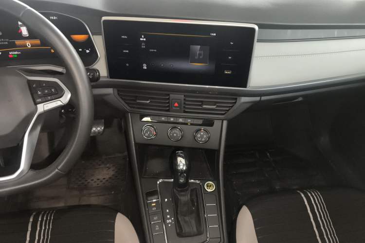 Used Volkswagen Bora 2023 1.5L Automatic Changer Limited Edition Audio And AC Panel