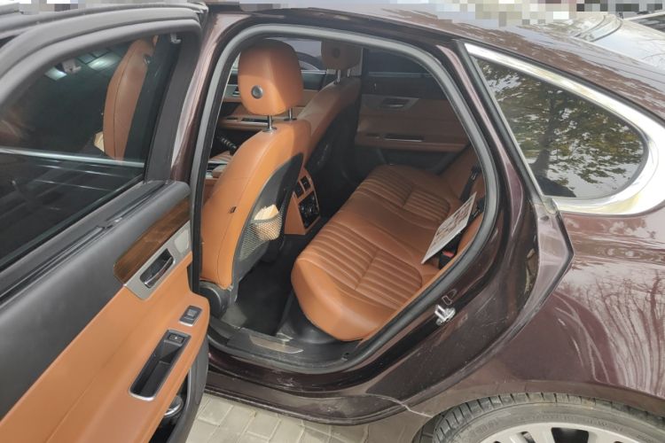 Used Jaguar XF 2016 XF 2.0T Two-Wheel-Drive Luxury Edition
