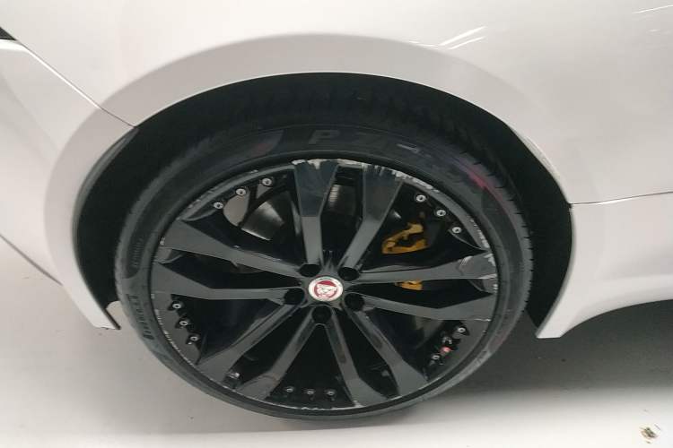 Used Jaguar F-TYPE 2019 2.0T Hardtop Version
