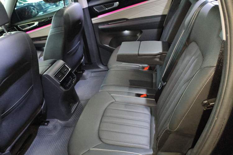 Used Volkswagen Teramont 2023 380TSI Four-Wheel Drive Prestige Luxury Edition Left Rear Seat