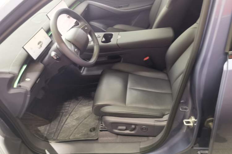 Used Nissan N6 2026 Model 180 Max
