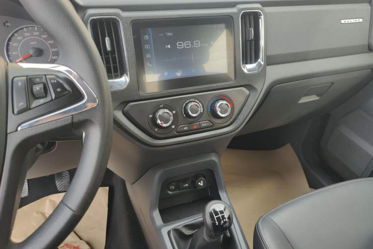 Used Wuling Zhengtu 2021 1.5L Adventure LAR